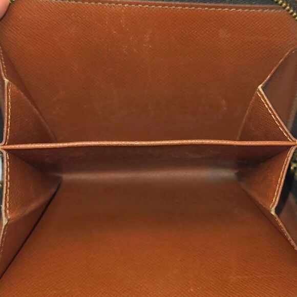 Authentic Louis Vuitton Monogram Wallet - Picture 9 of 11
